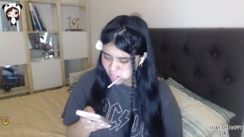 Aralyn  online show from 12/01/25, 12:10