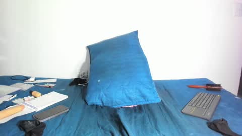 Arantza Hill online show from 11/19/25, 03:28