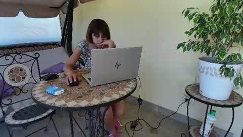 Snapshot of arcobalenorosa25 chatting on 07/02/26, 10:54 arcobalenorosa25 online show from 07/02/26, 10:54