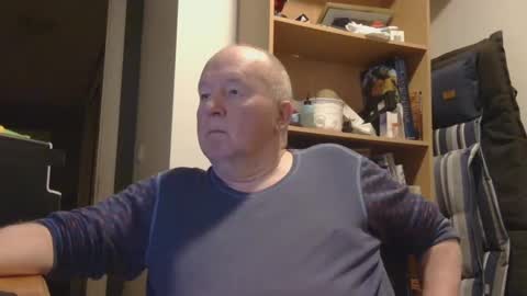 arcticman44 online show from 02/05/25, 06:15