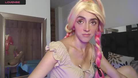 Sharlotte online show from 02/13/25, 08:13