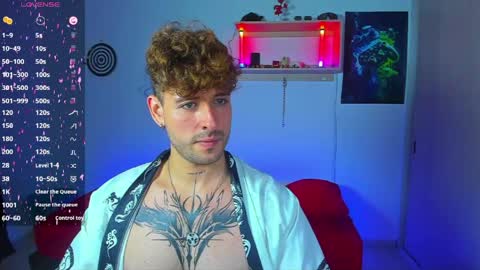Snapshot of ares_blue chatting on 05/26/26, 12:12 ares blue online show from 05/26/26, 12:12