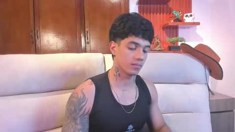 Snapshot of aress444 chatting on 09/11/25, 02:00 aress444 online show from 09/11/25, 02:00