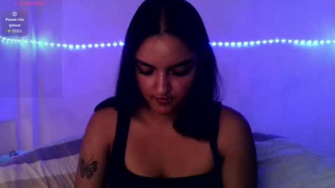 Bella online show from 04/30/26, 06:03