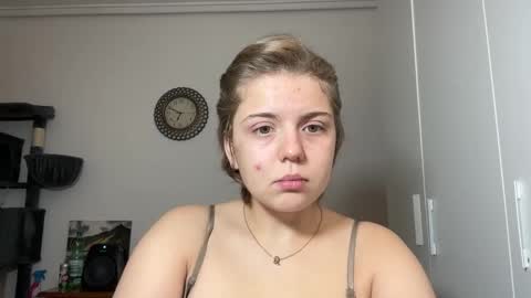 ari_crystal online show from 02/18/26, 04:47