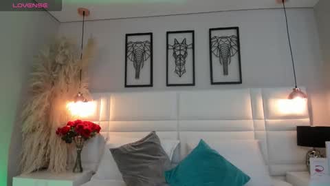 ari_lynn_ online show from 10/28/25, 03:10