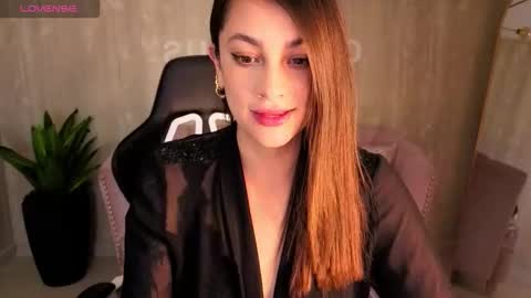 Aria95 a online show from 12/18/25, 08:59