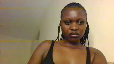 Snapshot of aria_bella25 chatting on 03/13/26, 08:37 aria_bella25 online show from 03/13/26, 08:37