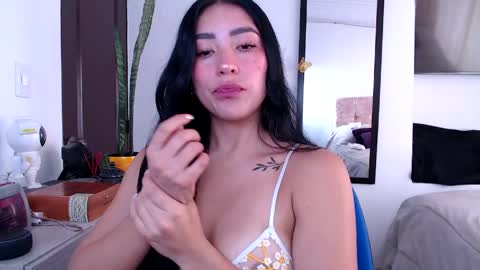 Aria Castelli online show from 05/26/26, 02:57