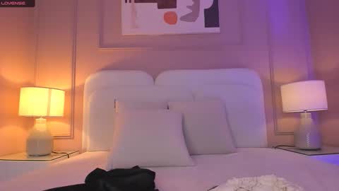 Aria  online show from 03/25/26, 02:17