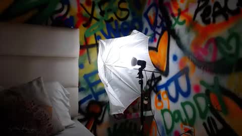 Snapshot of aria_martiin chatting on 03/12/25, 12:04 aria online show from 03/12/25, 12:04