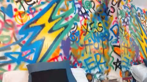 aria online show from 04/10/26, 02:11