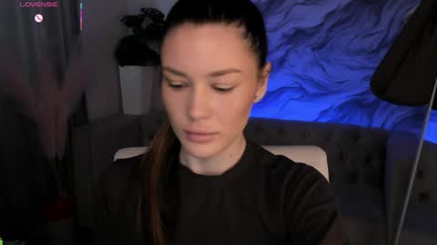 aria_mila online show from 03/30/26, 03:07