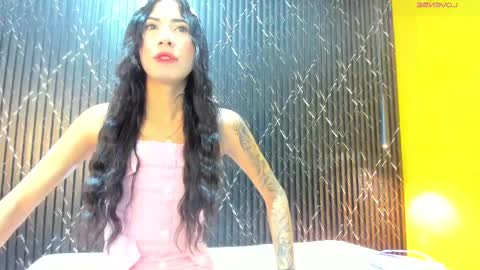 Snapshot of aria_millers_ chatting on 09/18/25, 11:45 Aria Millers online show from 09/18/25, 11:45