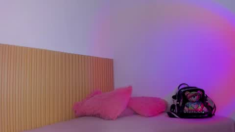 Snapshot of aria_millers_ chatting on 02/14/26, 11:07 Aria Millers online show from 02/14/26, 11:07