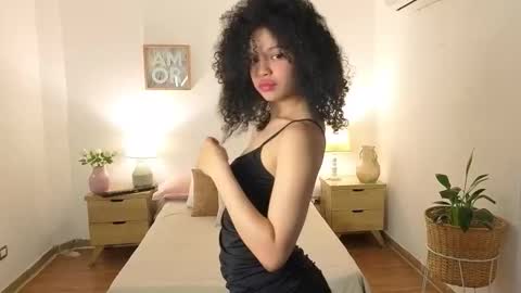 ariaa_23 online show from 03/11/26, 12:55