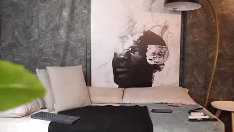 Ariaa online show from 12/05/25, 06:48