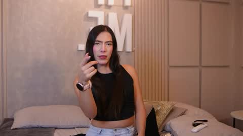 Snapshot of ariaa_isabell chatting on 05/07/26, 06:35 Ariaa online show from 05/07/26, 06:35