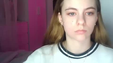 AriaCreazy online show from 12/03/24, 09:56