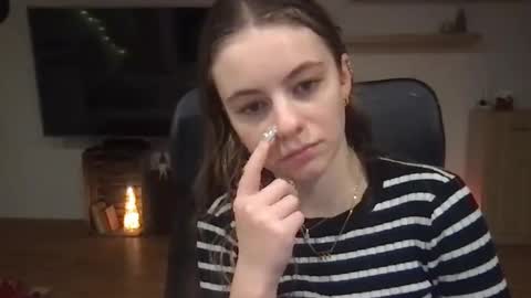 AriaCreazy online show from 12/05/24, 09:50