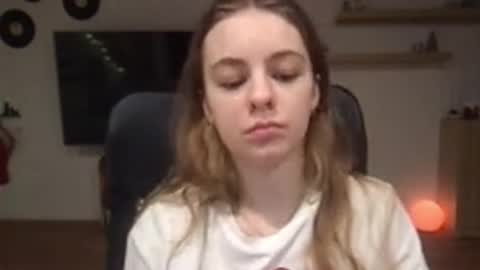 AriaCreazy online show from 12/06/24, 09:13