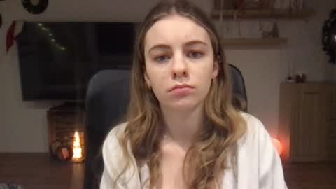 AriaCreazy online show from 12/28/24, 09:30