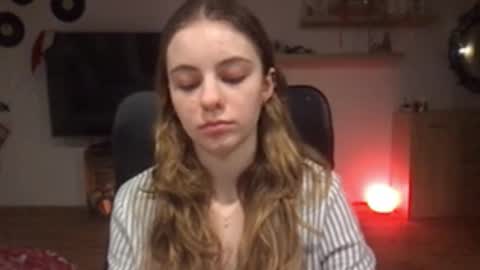 AriaCreazy online show from 12/30/24, 09:19