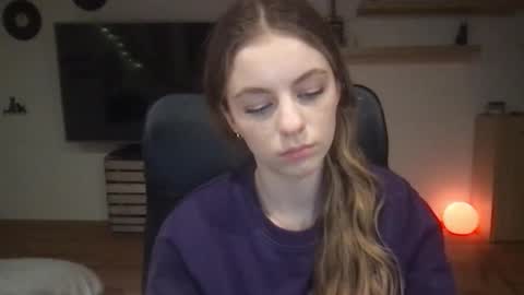 AriaCreazy online show from 02/10/25, 09:25