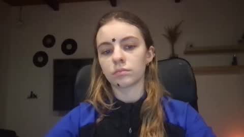 AriaCreazy online show from 02/20/25, 09:42