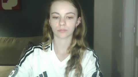 AriaCreazy online show from 09/22/25, 08:33