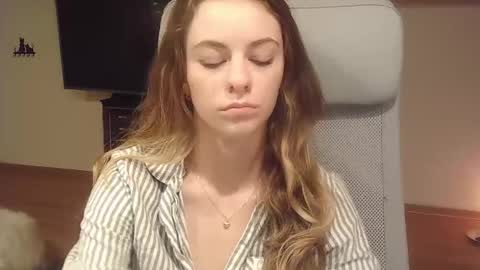 AriaCreazy online show from 10/09/25, 08:29