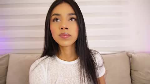 Snapshot of ariadna5 chatting on 02/16/25, 04:09 ARIADNA online show from 02/16/25, 04:09