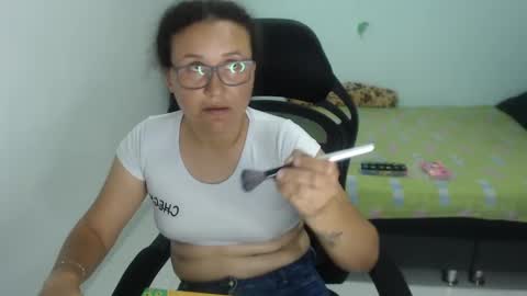 ...Ariana... online show from 02/15/25, 08:33