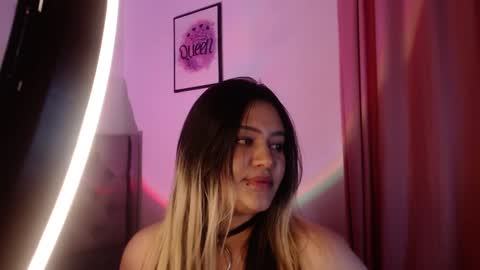 Snapshot of ariadna_martin chatting on 12/26/24, 05:04 Ari online show from 12/26/24, 05:04