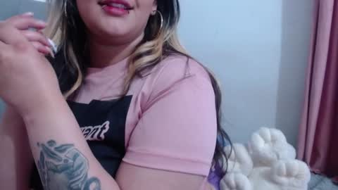 Snapshot of ariadna_martin chatting on 02/02/25, 05:10 Ari online show from 02/02/25, 05:10