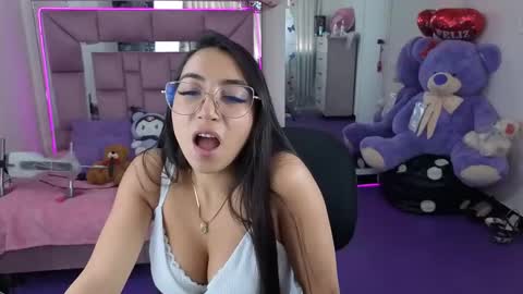 ariadnacappelletty online show from 10/13/25, 05:24