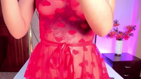 AriadnaHolt online show from 11/28/25, 06:21