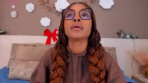 Aria Foster online show from 12/15/25, 03:44