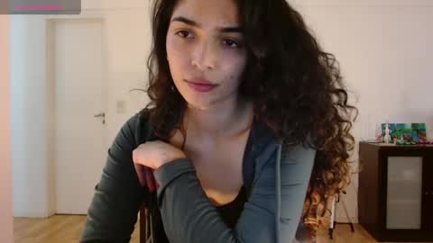 Snapshot of ariagal chatting on 05/21/26, 03:52 ariagal online show from 05/21/26, 03:52