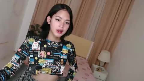 Christine  JorgensenChristmas wish breasts implants  online show from 01/10/25, 07:57