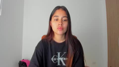 Aria Montgomery online show from 11/07/25, 01:38