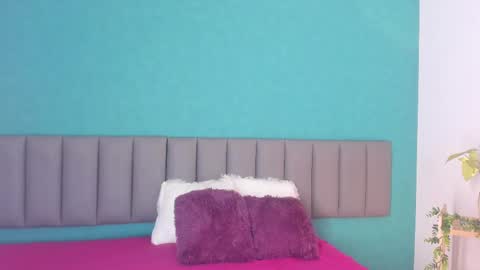      online show from 09/18/25, 12:07