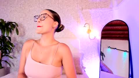 Aria online show from 09/09/25, 07:35