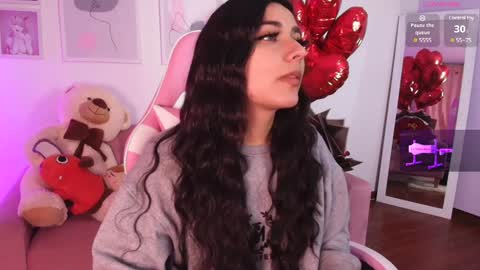   online show from 02/07/25, 06:24