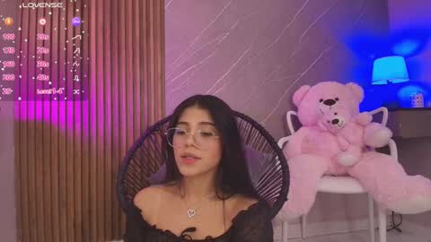 Ariana online show from 03/27/26, 01:00