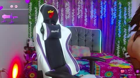 Ariana online show from 10/29/25, 03:47