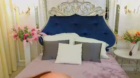 Snapshot of ariana_petite chatting on 06/09/26, 11:16 Ariana online show from 06/09/26, 11:16