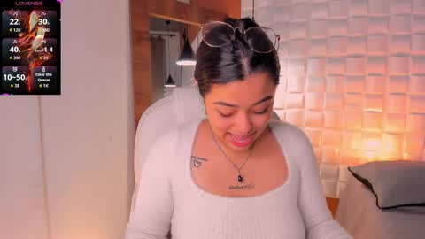 Snapshot of ariana_pierce chatting on 12/02/25, 01:39 Ariana online show from 12/02/25, 01:39