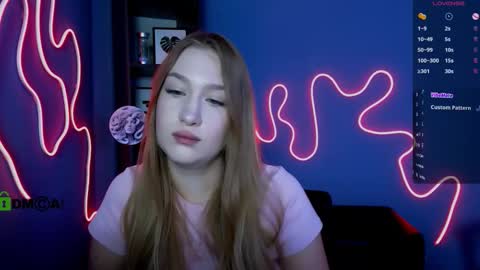 ariana_ross7 online show from 09/30/25, 05:51