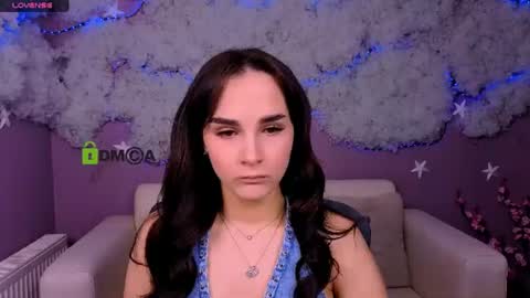 Snapshot of ariana_ross7 chatting on 06/19/26, 09:35 ariana_ross7 online show from 06/19/26, 09:35